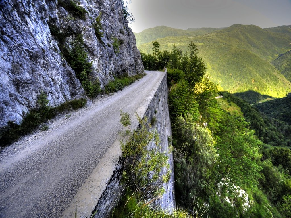 Top 10 Dangerous Roads in South Africa