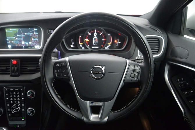 Volvo V40 Interior